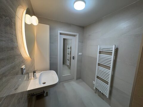 Prodej bytu 2+kk 56 m² s dvěmi parkovacími stáními, Jedovnice #465