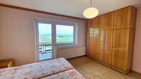 Prodej venkovského rodinného domu s prostornou zahradou #581