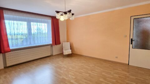 Prodej venkovského rodinného domu s prostornou zahradou #584